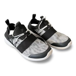 Vionic Black & White Sneakers- Size 6.5/37.5- EUC